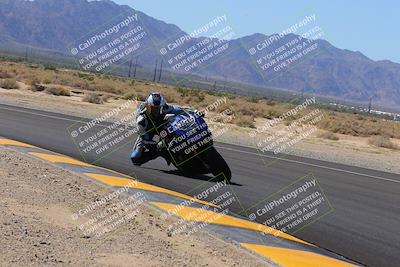 media/Oct-08-2022-SoCal Trackdays (Sat) [[1fc3beec89]]/Turn 16 Inside (1130am)/